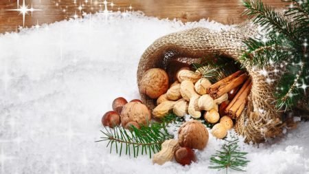 BEAT THE WINTER BLUES - NATURALLY! - Go Nuts !! Munch Right